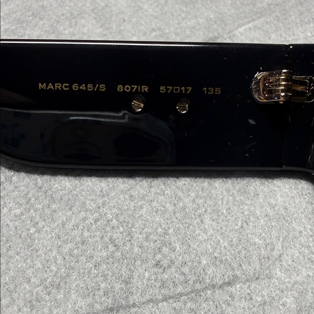 Marc Jacobs NYC  Black Cat-Eye Sunglasses - Picture 5 of 5